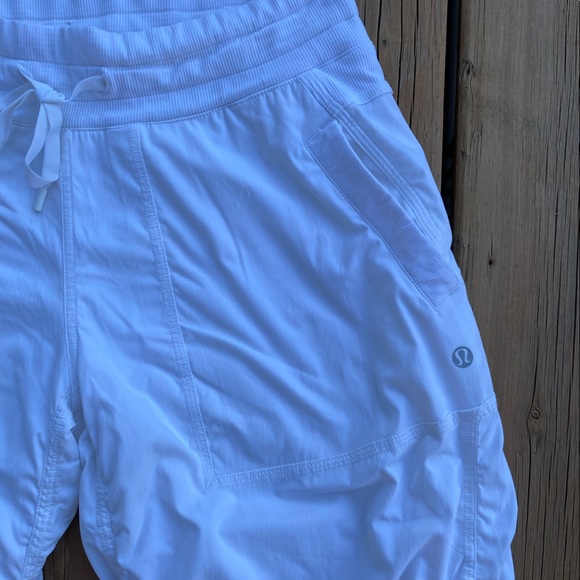 LULULEMON White Lined* Studio Pant II - Picture 5 of 11